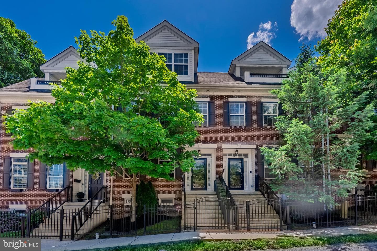92 Spruce Alley