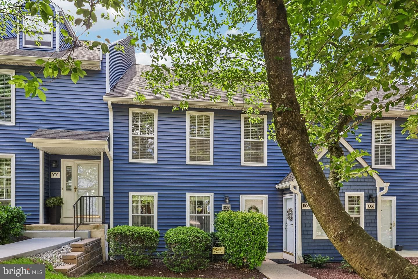 1009 Roundhouse Court #3