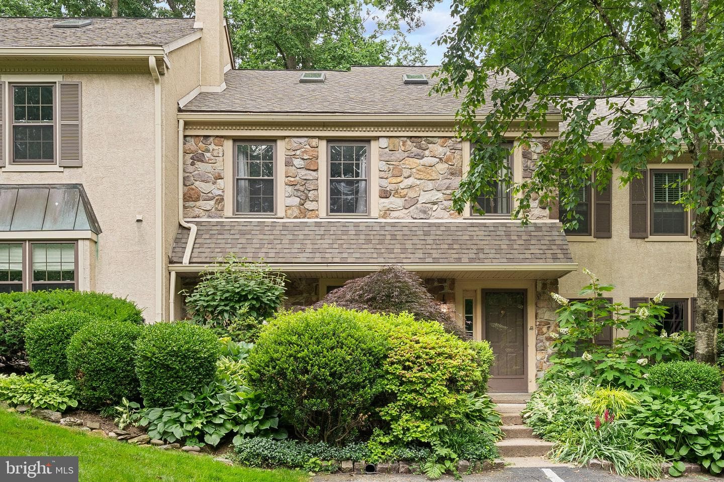 802 Weatherstone Drive