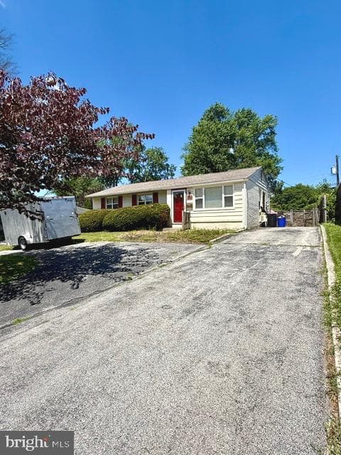 409 W Rosedale Avenue