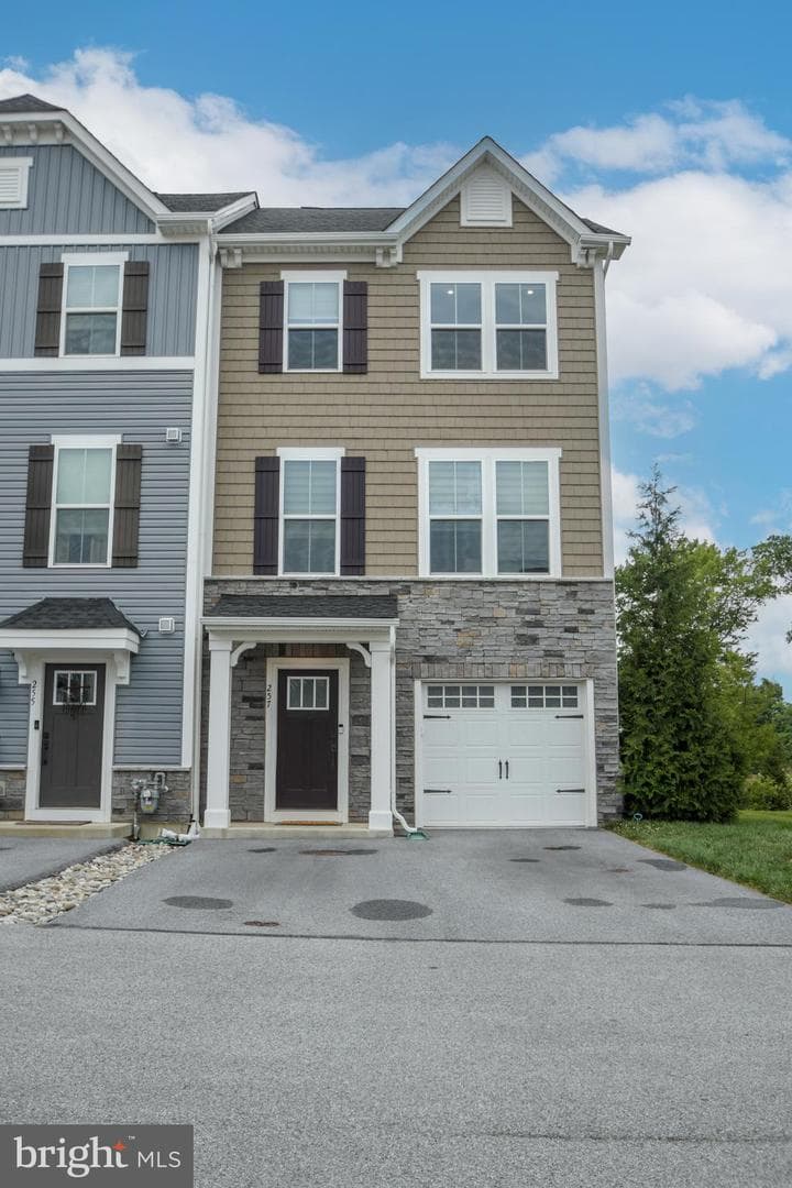 257 Sugar Maple Square, Downingtown