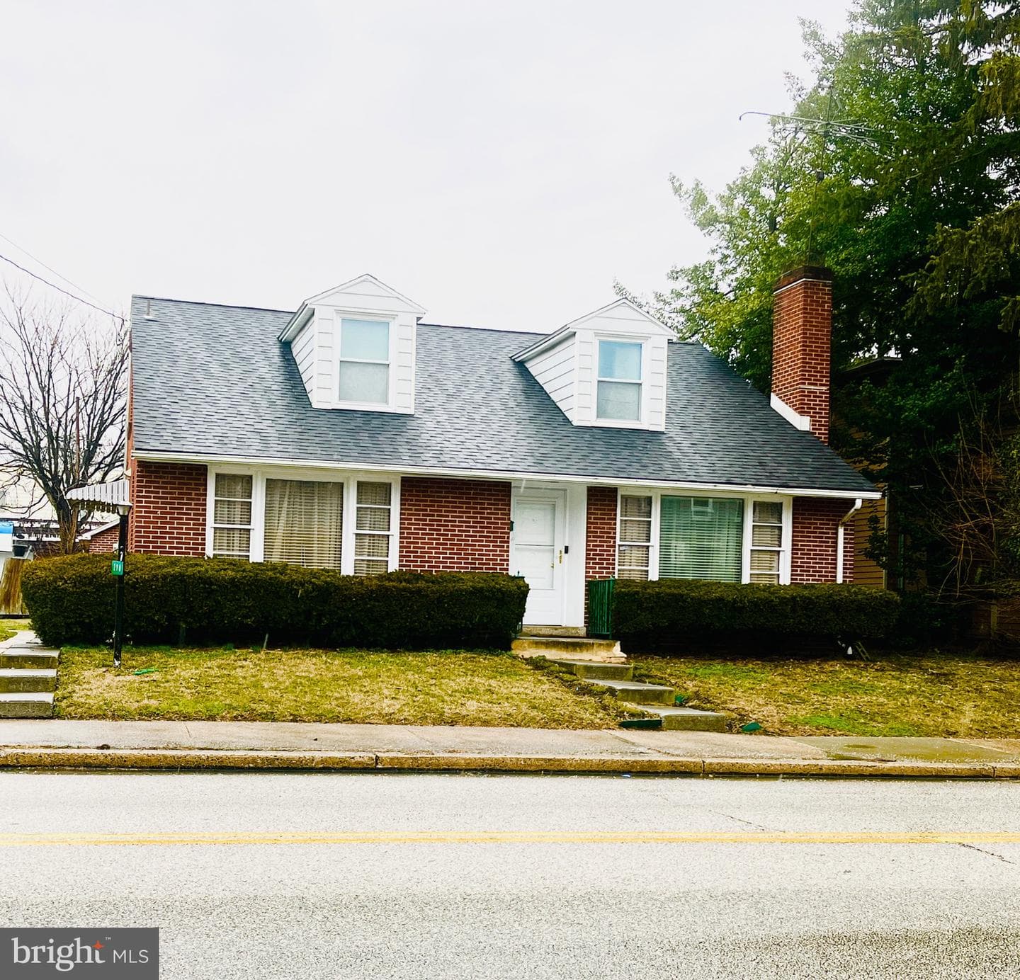 290 2nd Street photo 1