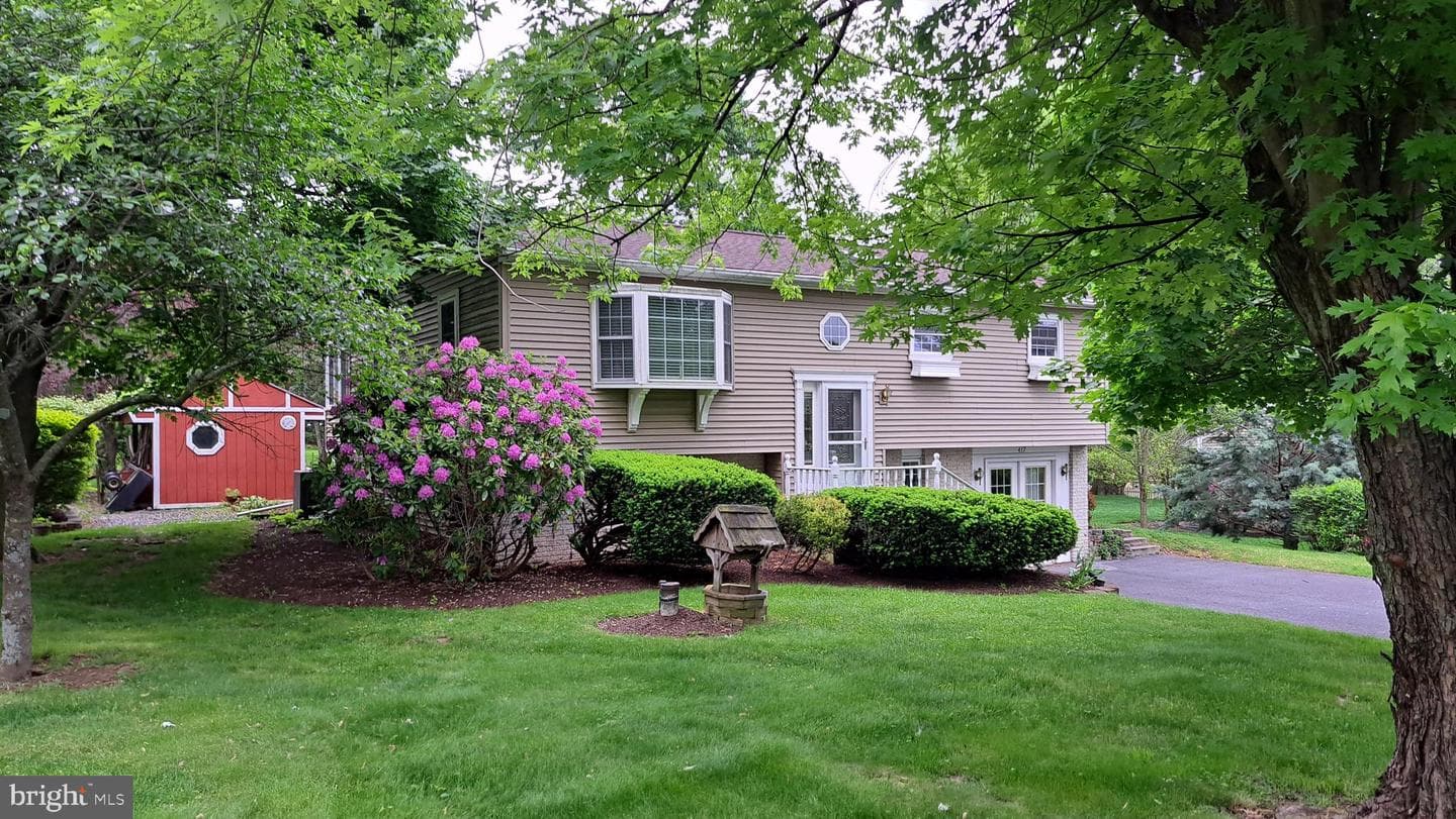 417 Bolton Drive photo 1