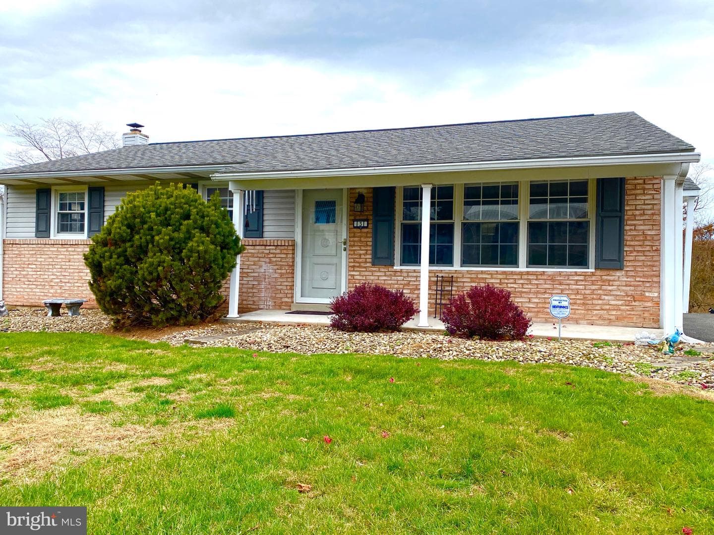 131 Brenda Drive photo 1