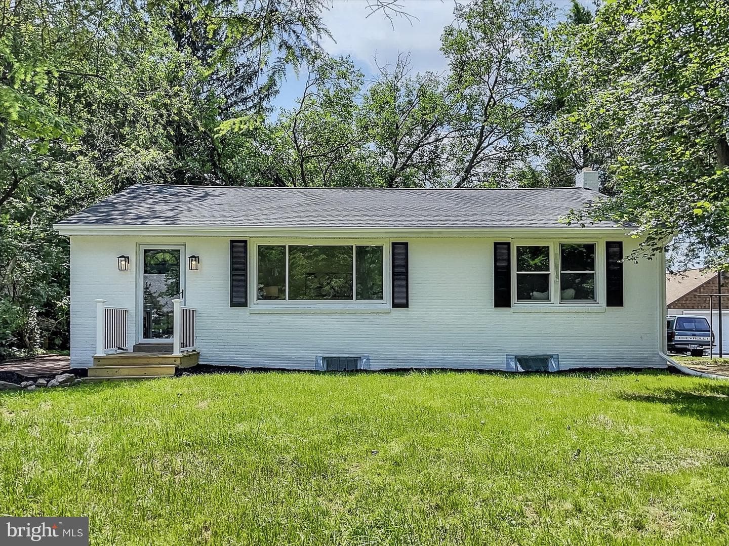 5915 Shope Place photo 1