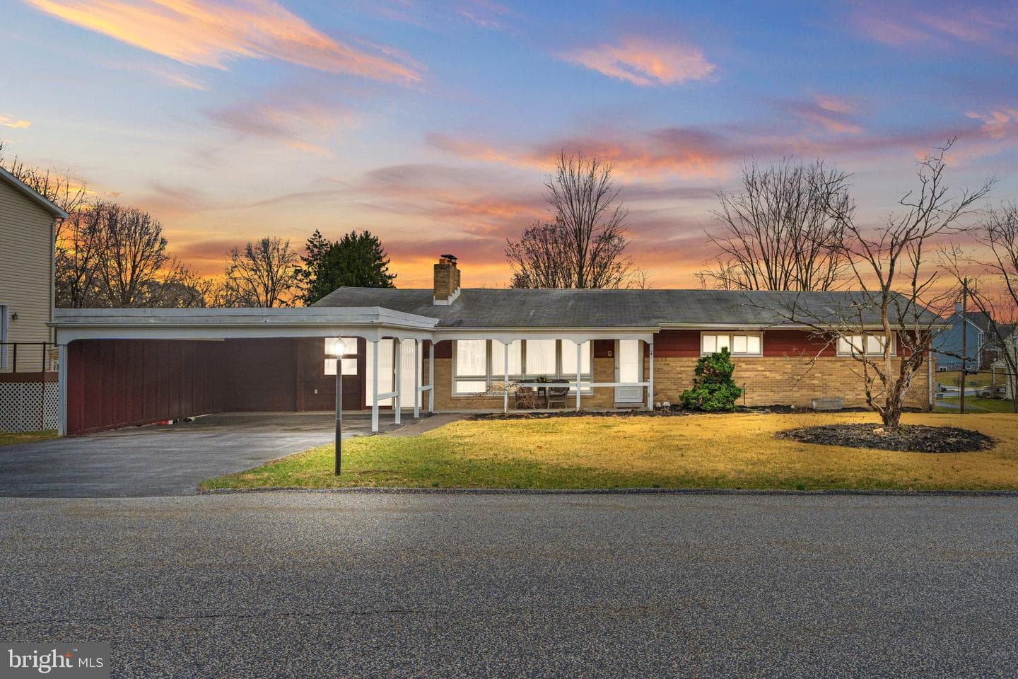 5343 Windsor Road photo 1