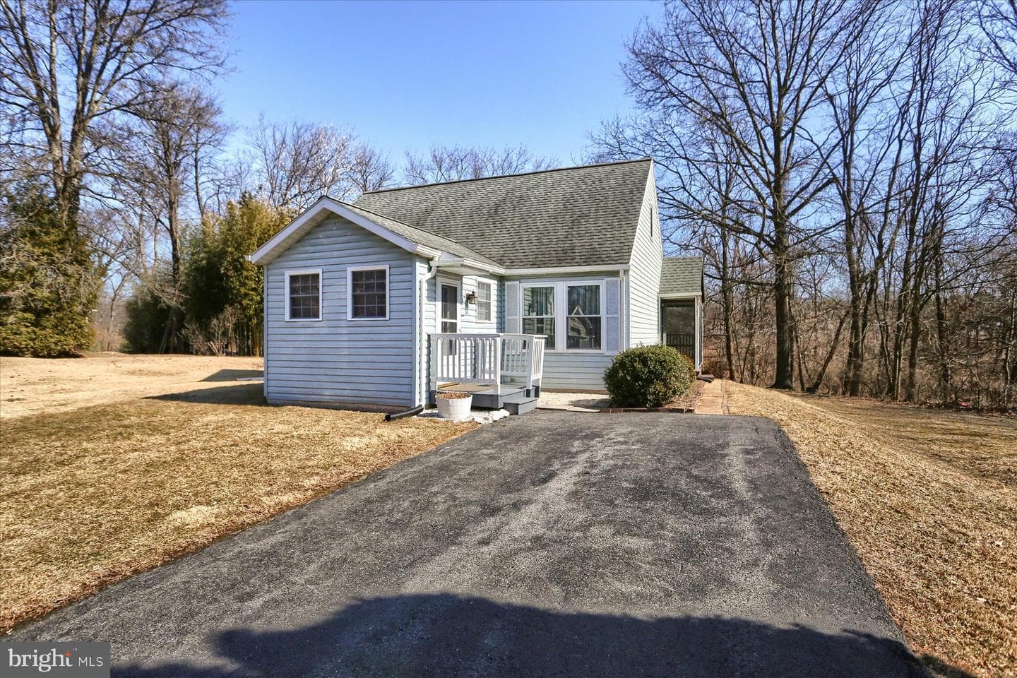 3837 N Progress Avenue photo 1