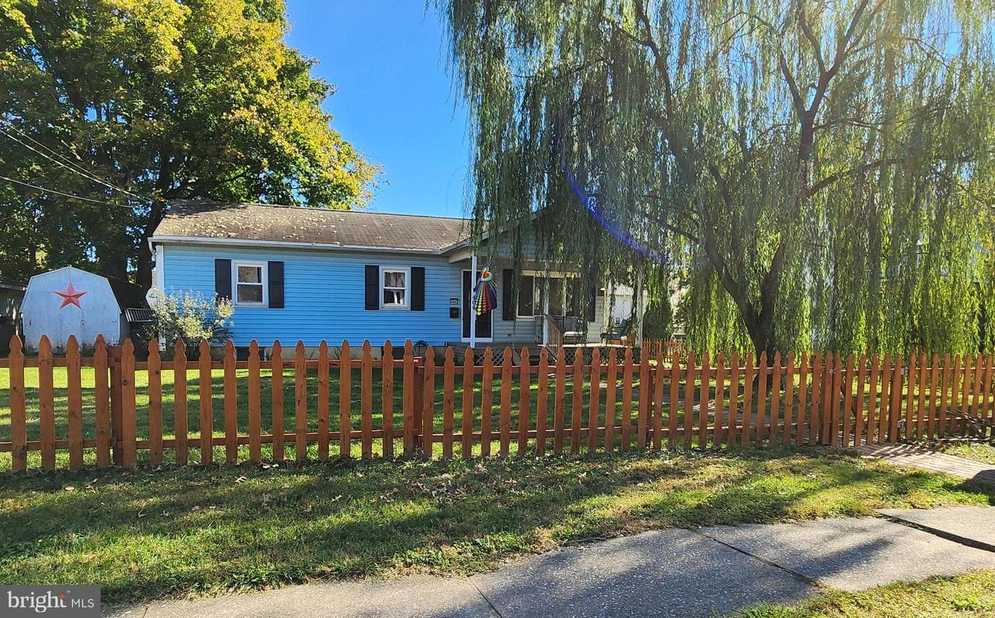 404 S Catherine Street photo 1