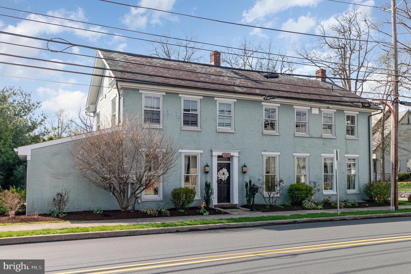 308 E Derry Road photo 1