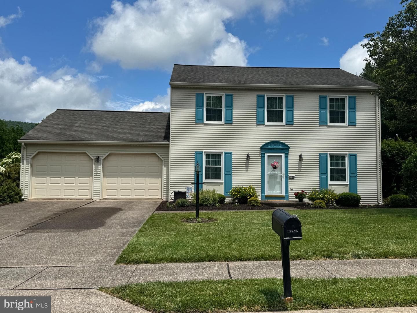 4102 Wimbledon Drive photo 1