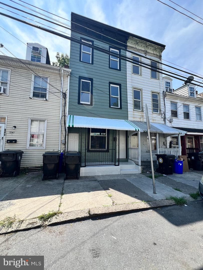 1245 Bailey Street photo 1