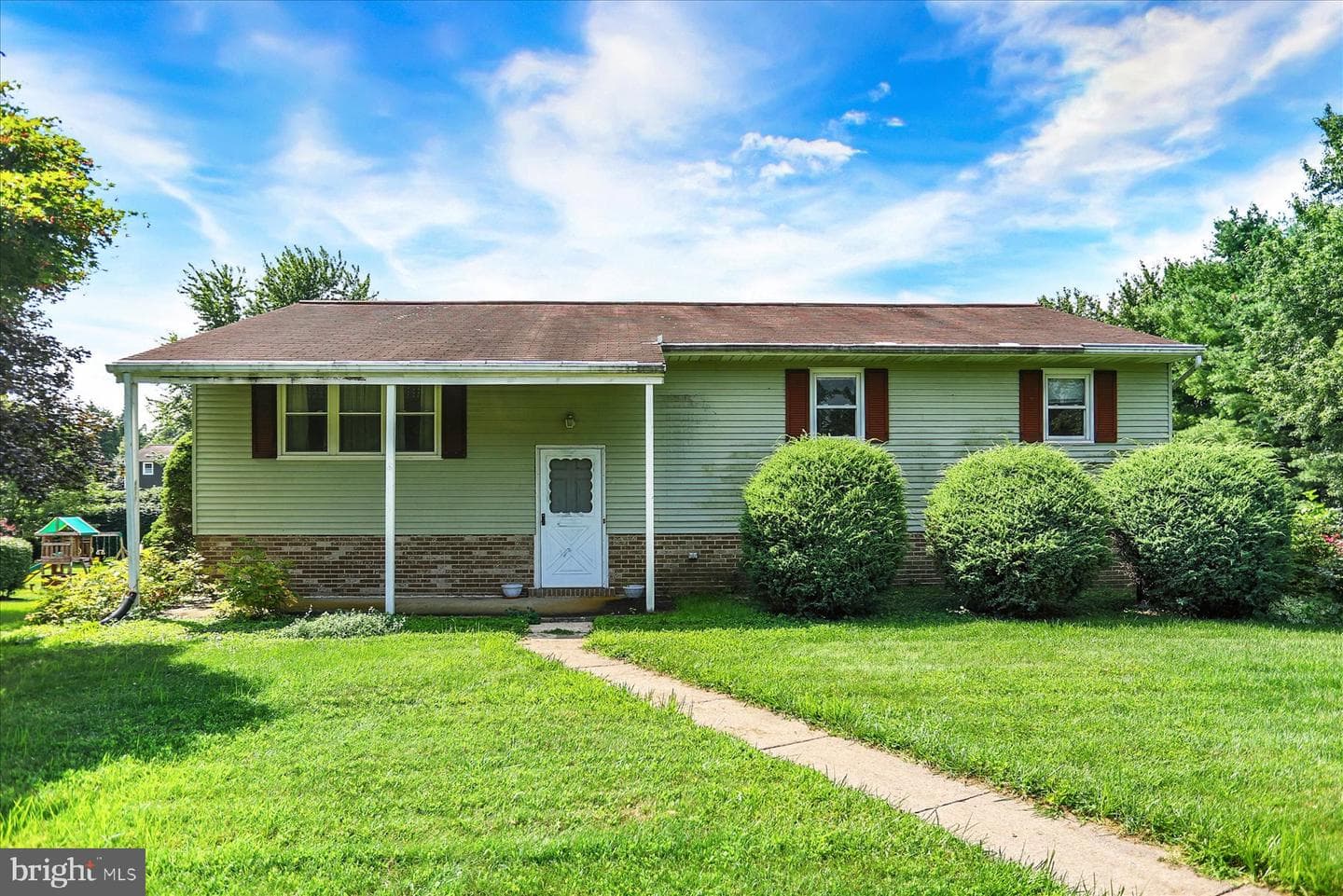 15 Parkside Drive photo 1