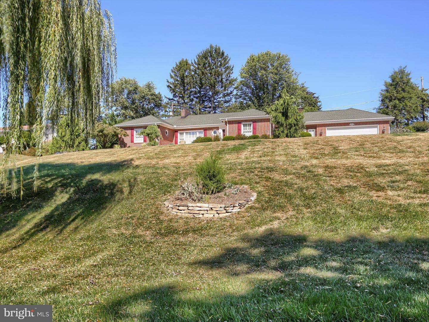 4102 Crestview Road photo 1