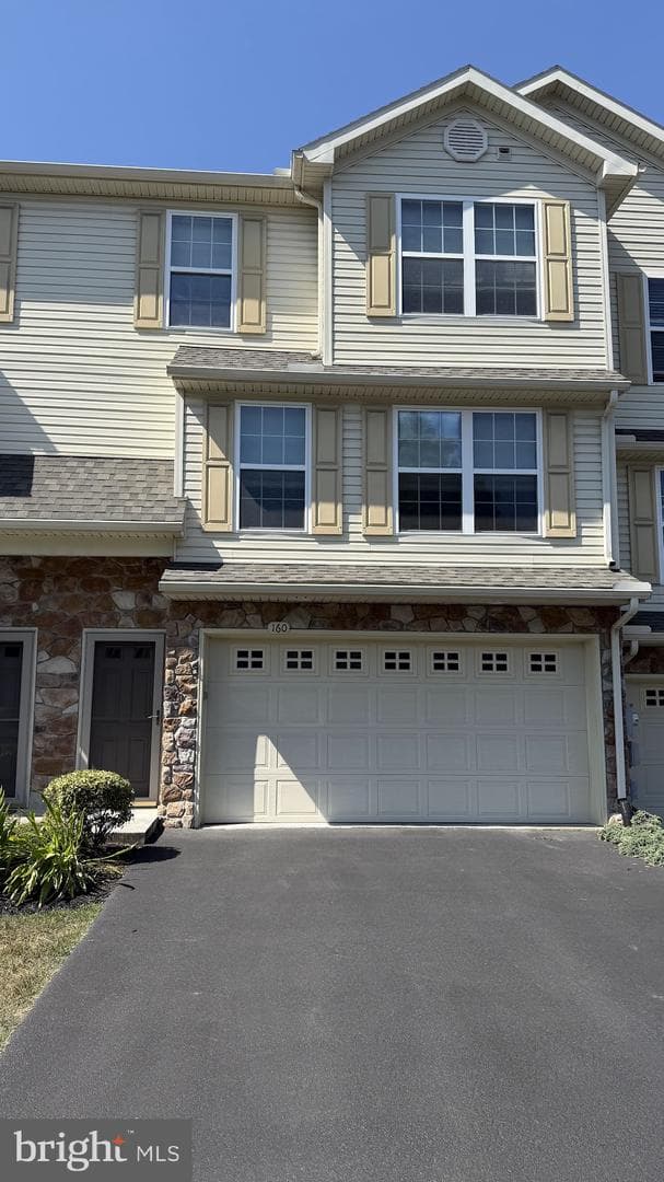 160 Mapleton Drive photo 1