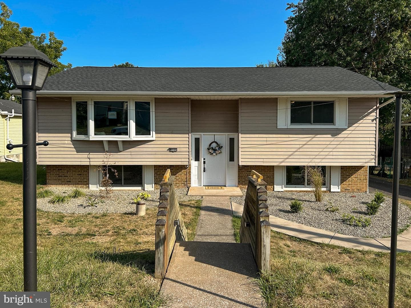 6128 Blue Bird Avenue photo 1