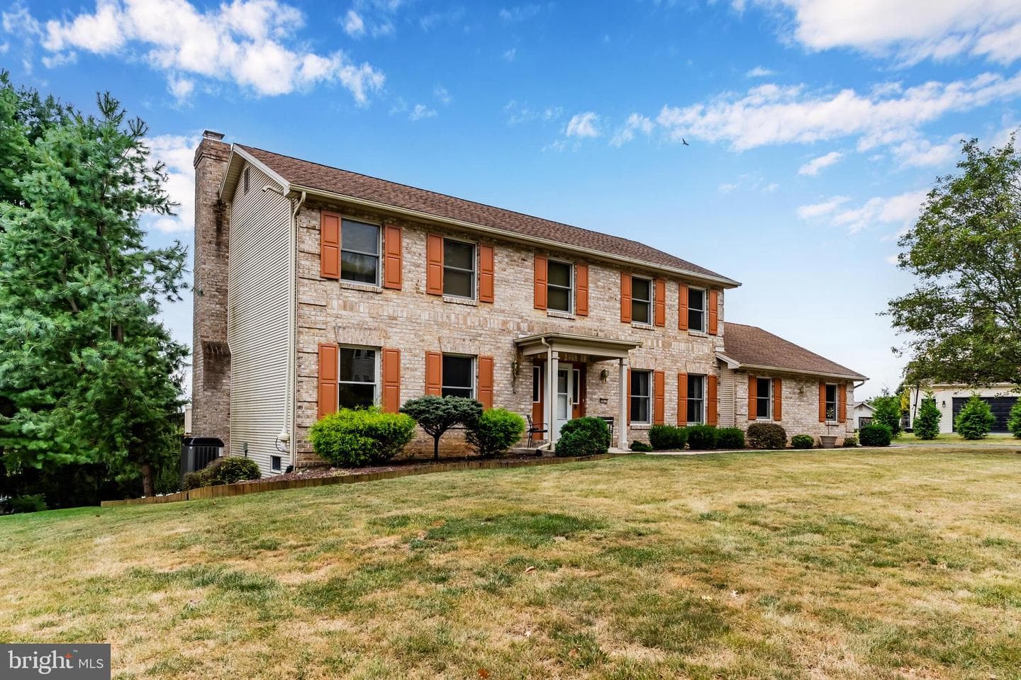 2415 W Bayberry Drive