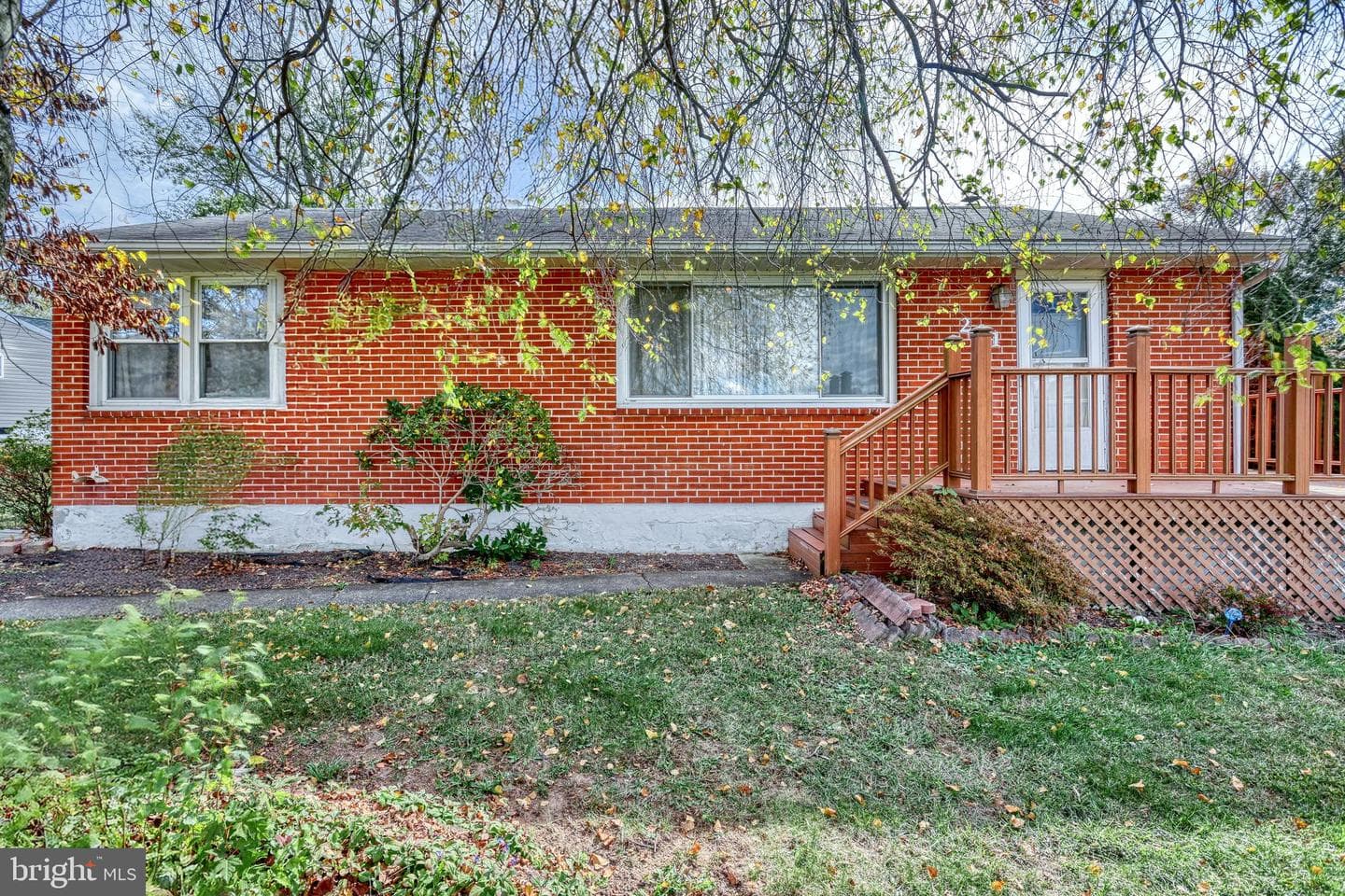 231 Denison Drive photo 1