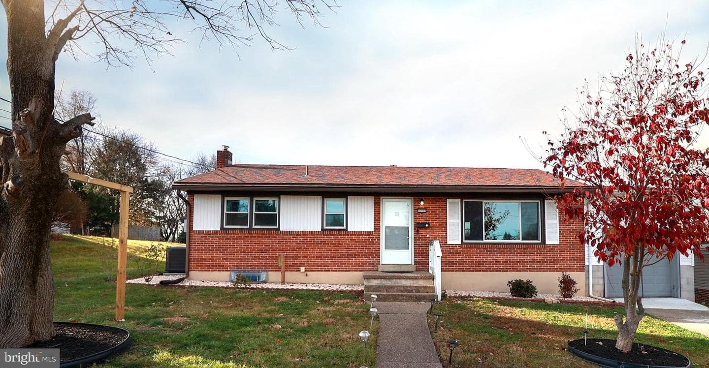 690 Carbon Avenue photo 1