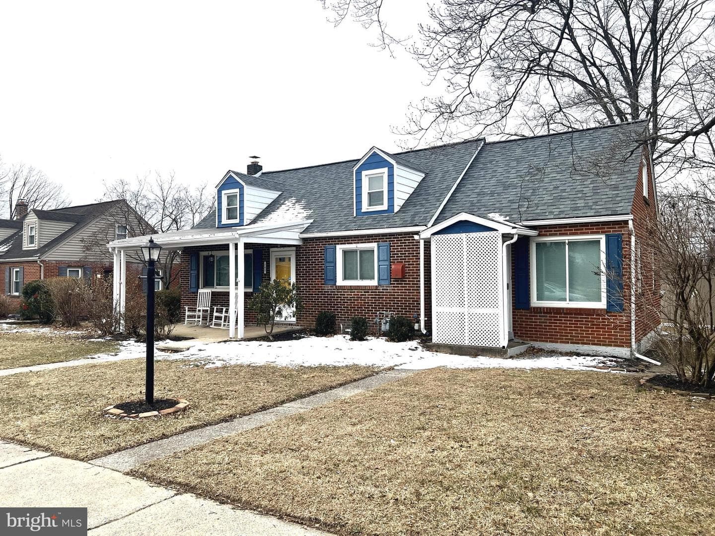 205 Linn Street photo 1