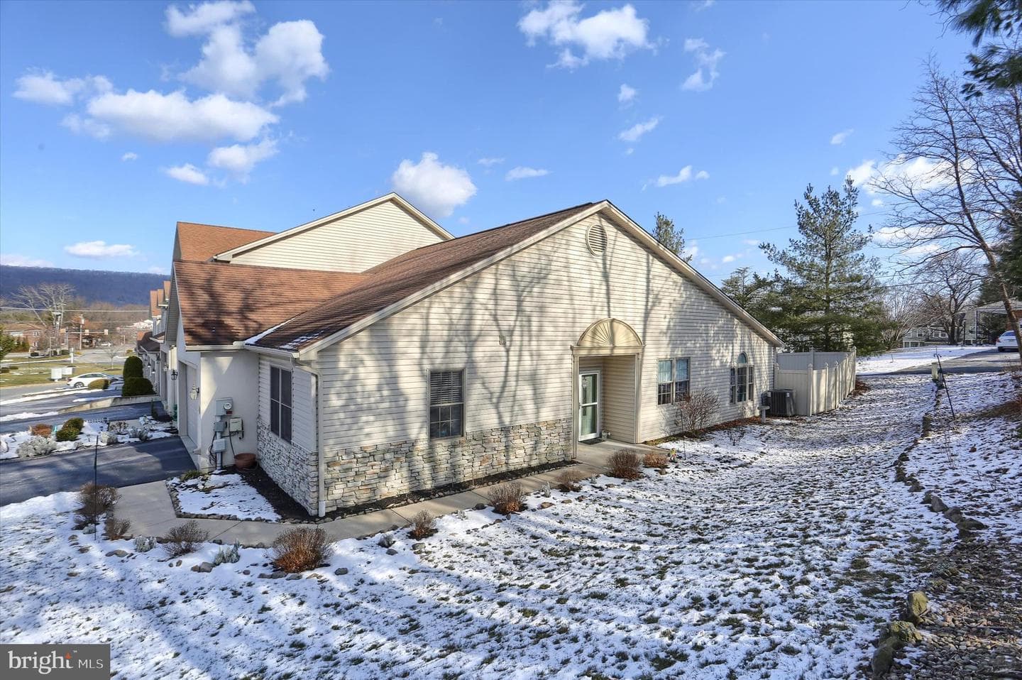 2163 Bordeaux Court photo 1