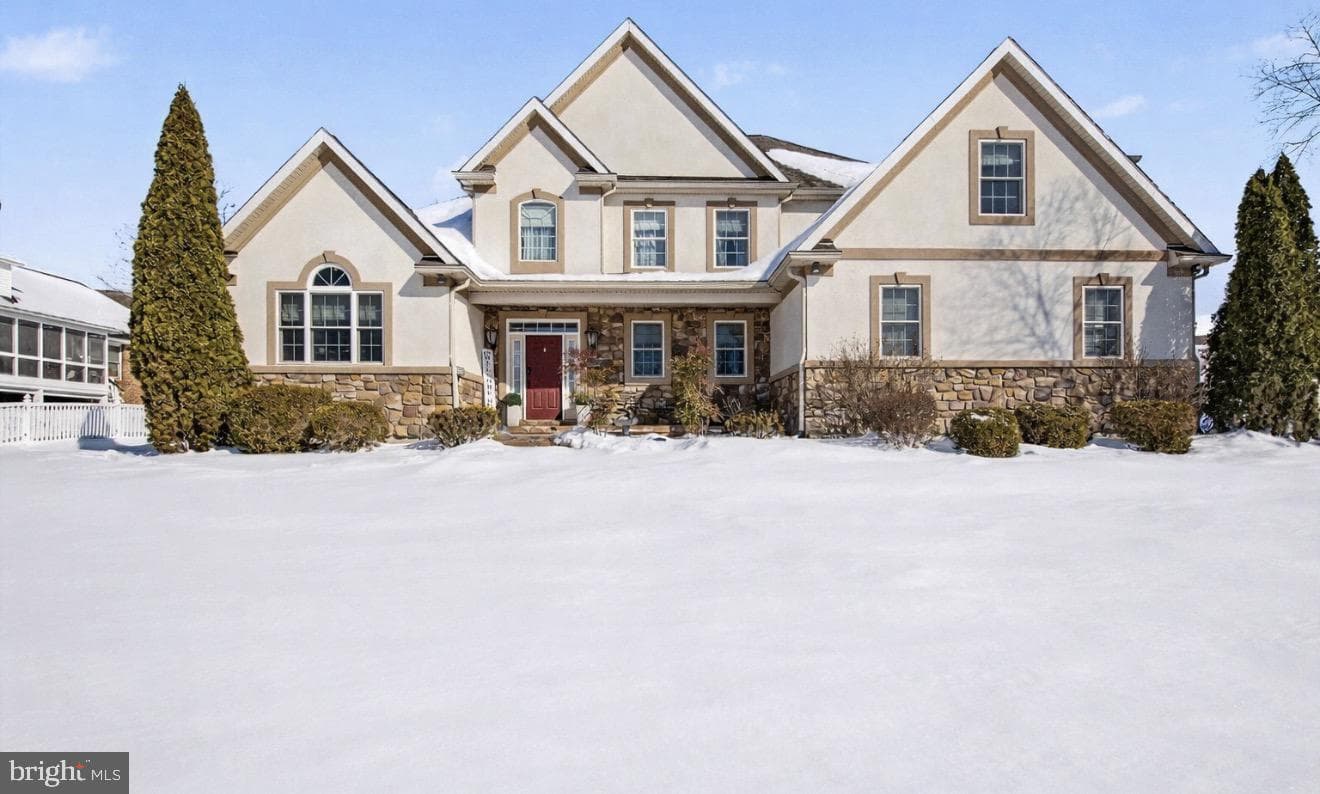 2452 Mercedes Court