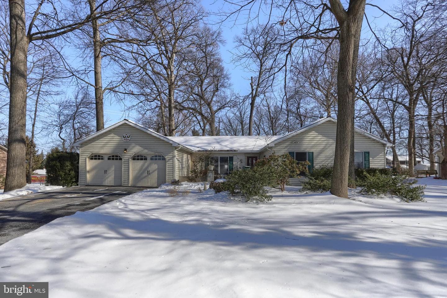 905 Ebenezer Road photo 1