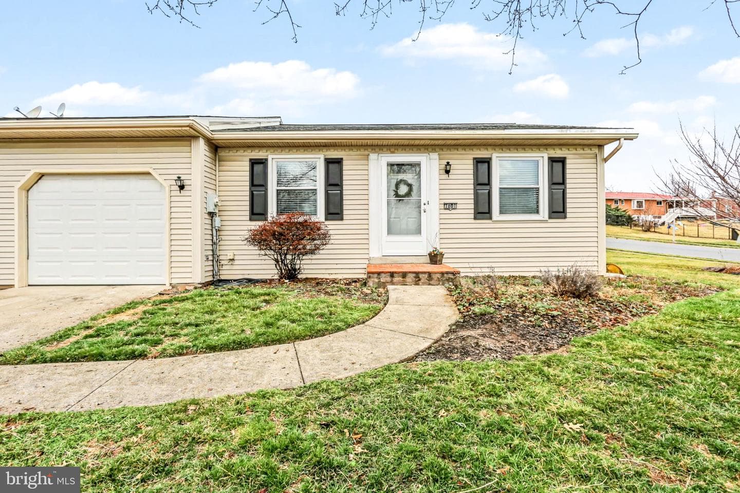1801 Mountain View Road photo 1