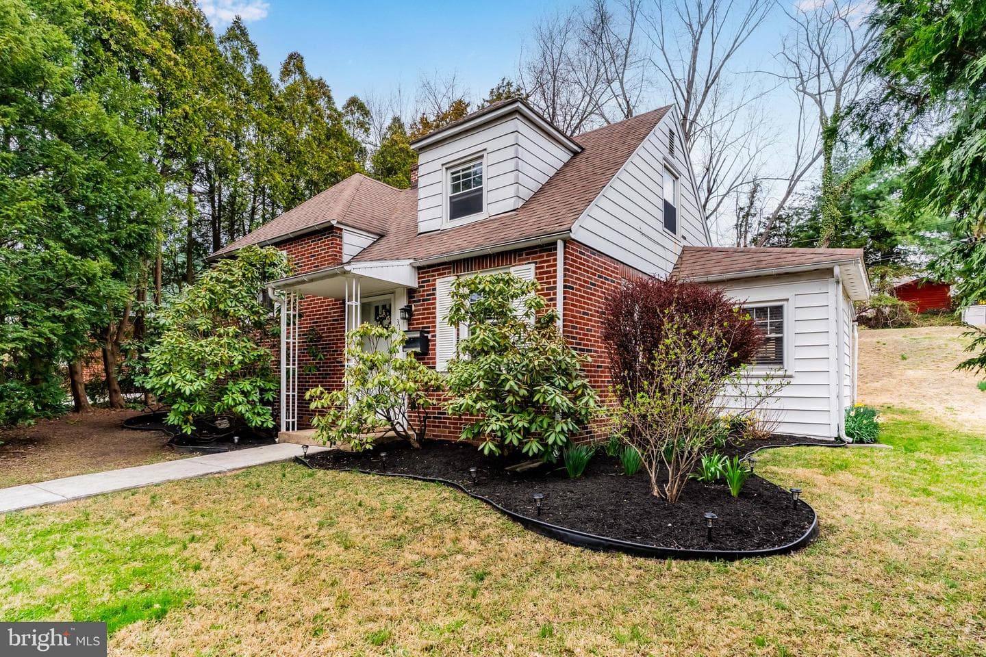 3160 Brookwood Street photo 1