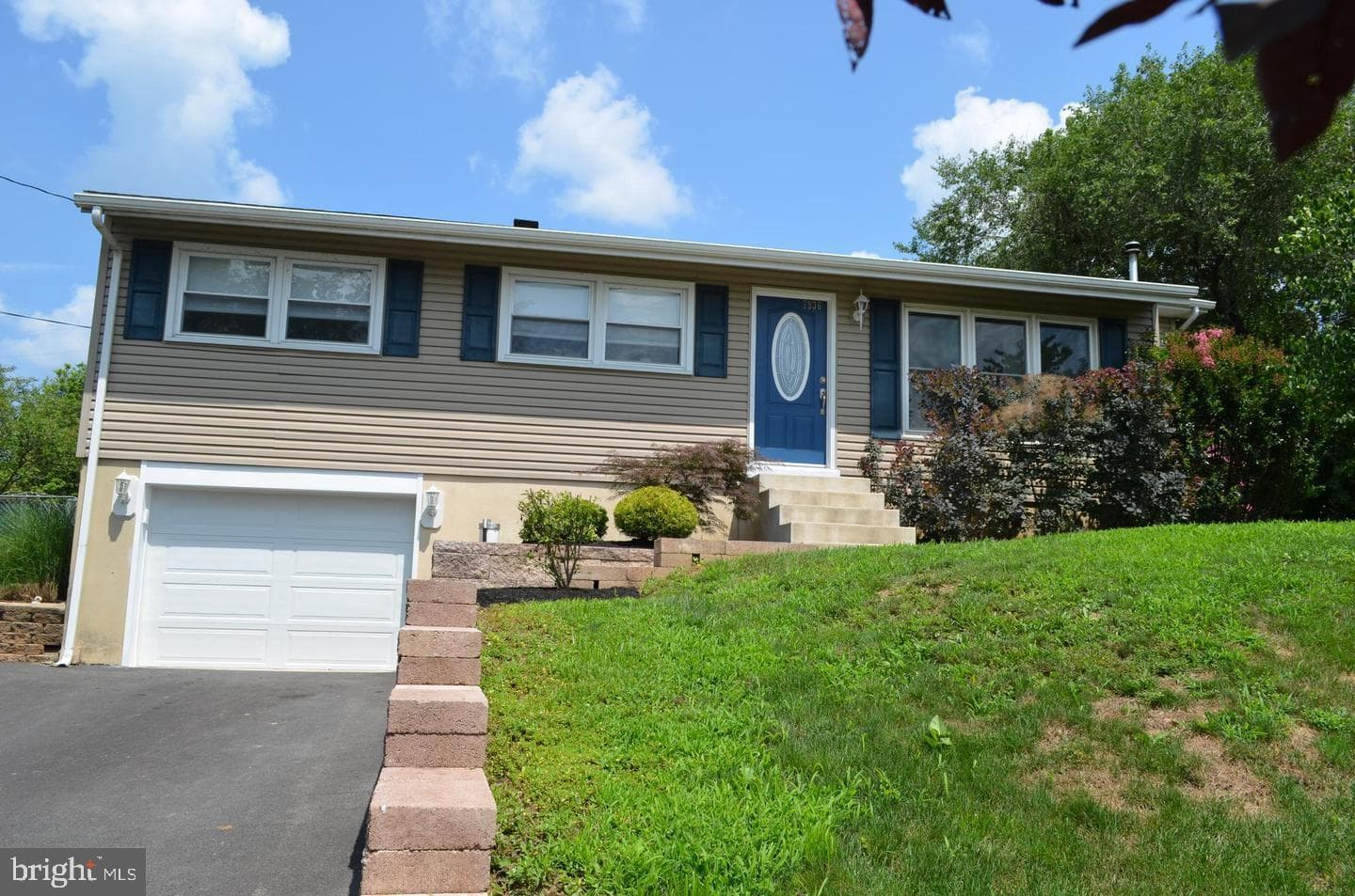 7936 Moyer Road photo 1