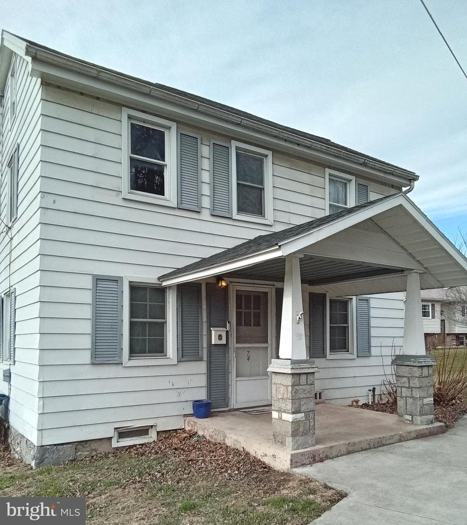 74 Vine Street photo 1