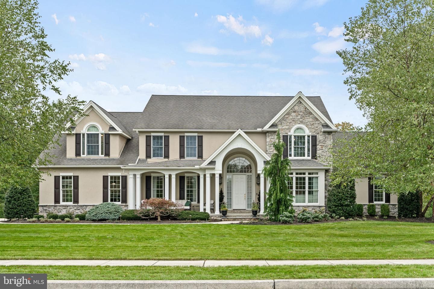 2309 Forest Lane