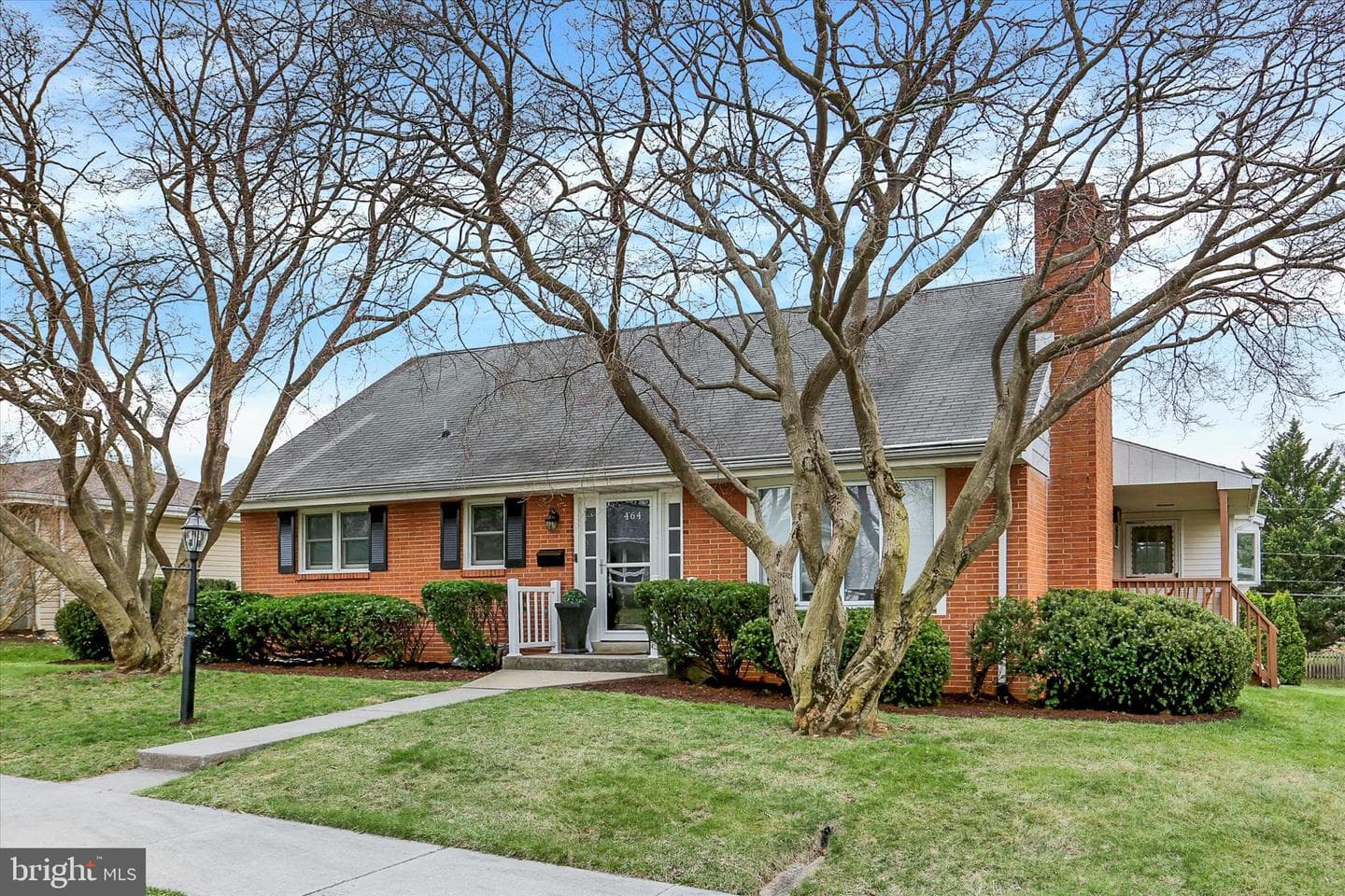 464 Cedar Avenue