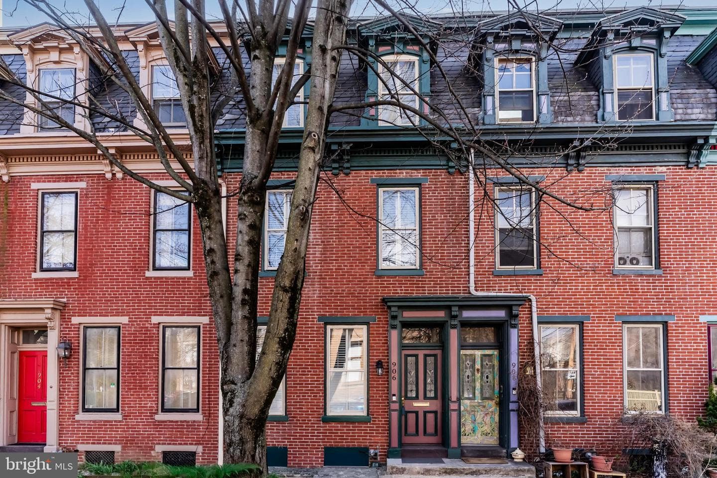 906 Green Street photo 1