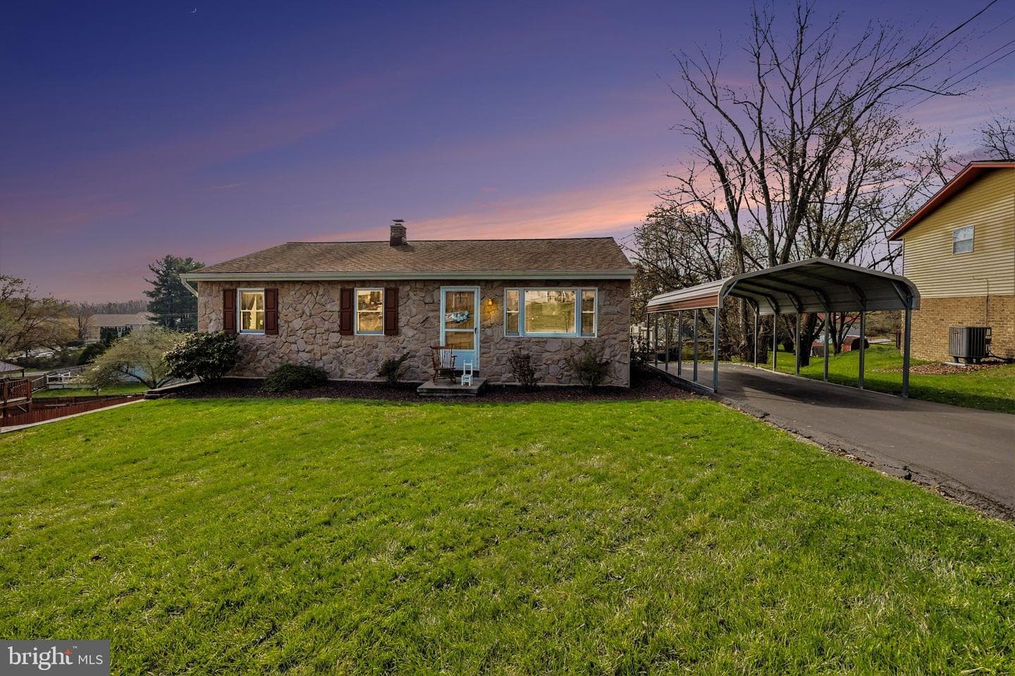 7833 Dewey Drive