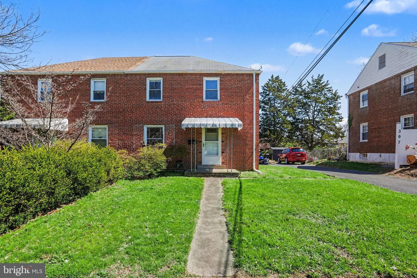 303 Wyatt Road photo 1