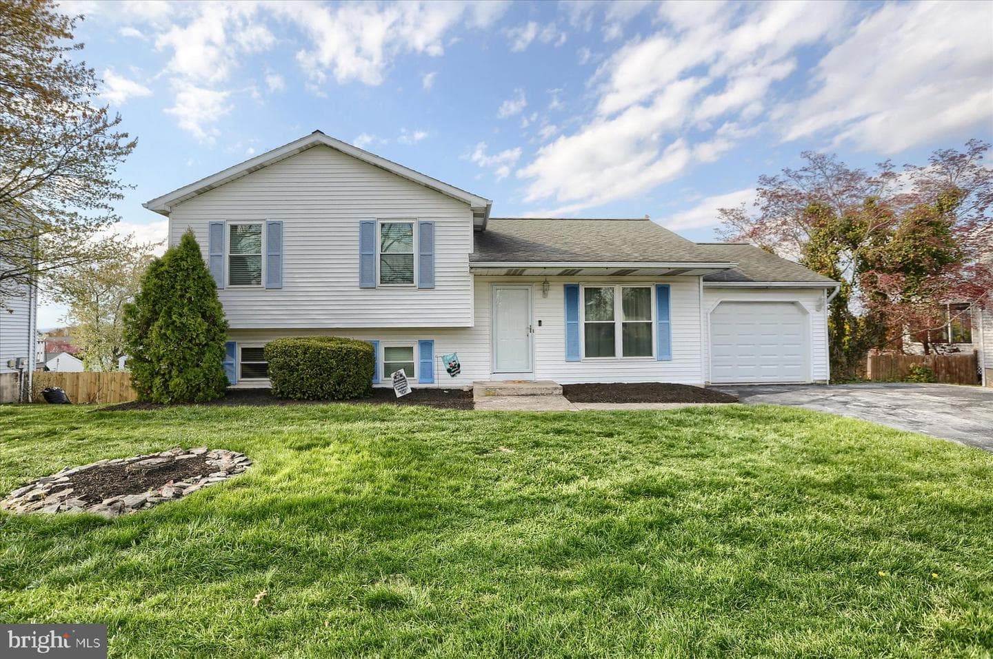 6250 Ann Street photo 1