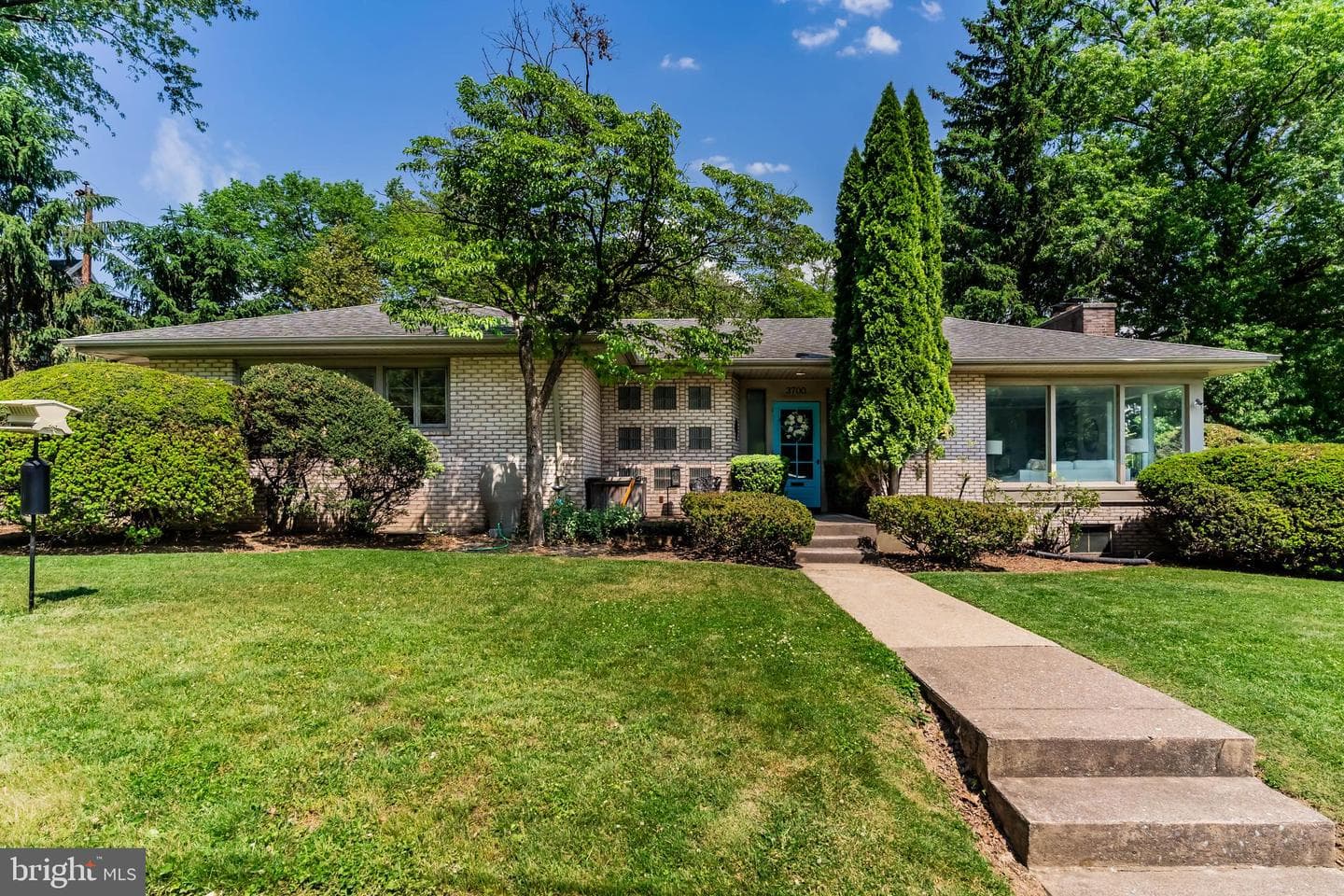 3700 Vista Terrace photo 1