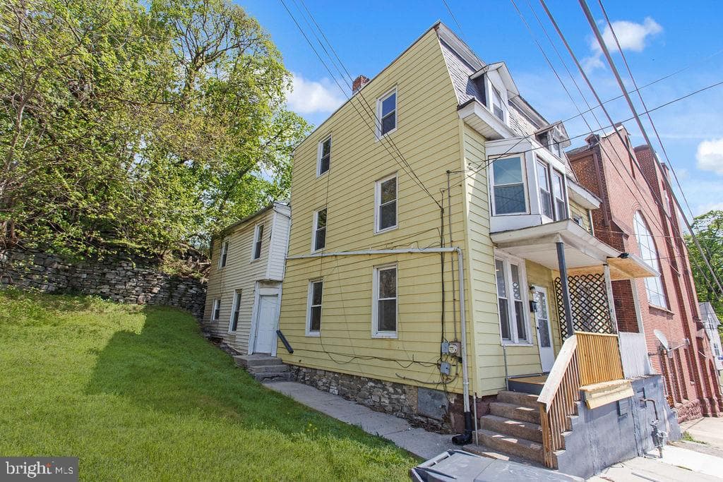 211 N 2nd Street
