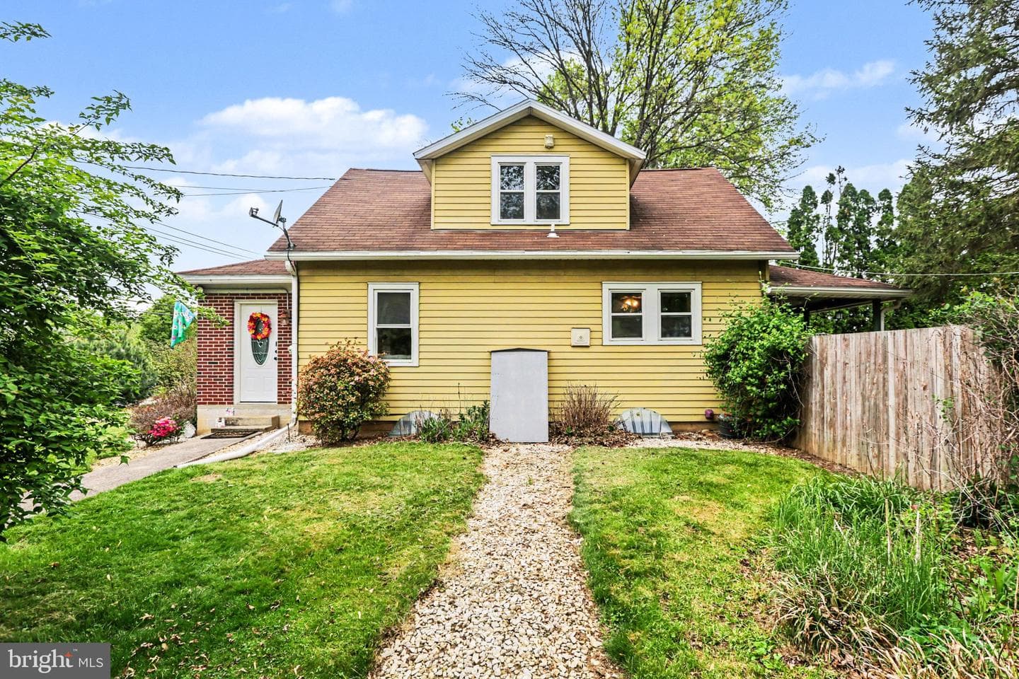 1020 Oberlin Road photo 1