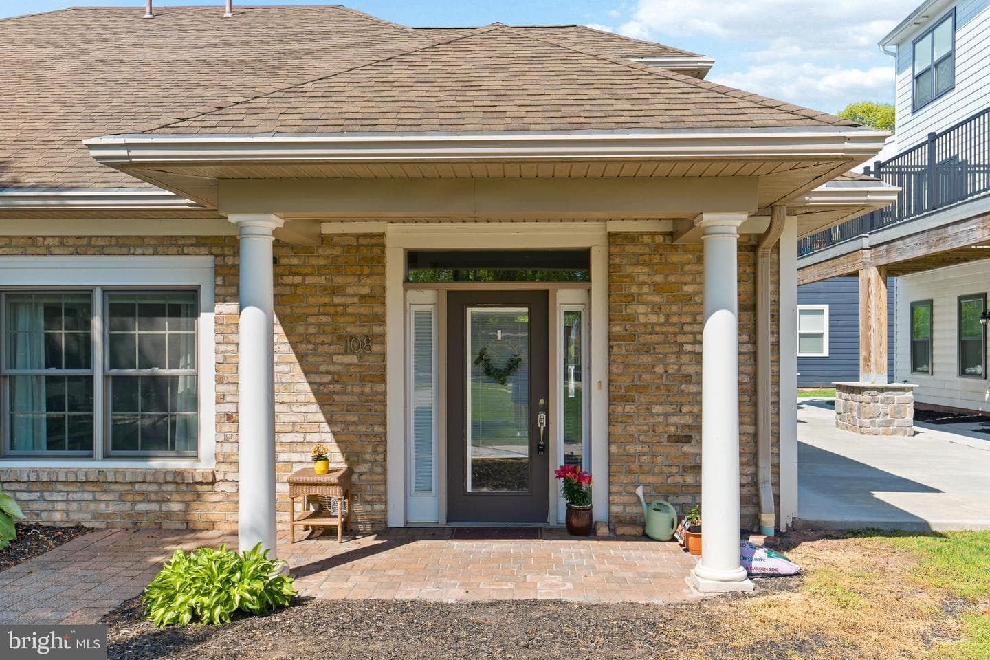 108 High Pointe Drive