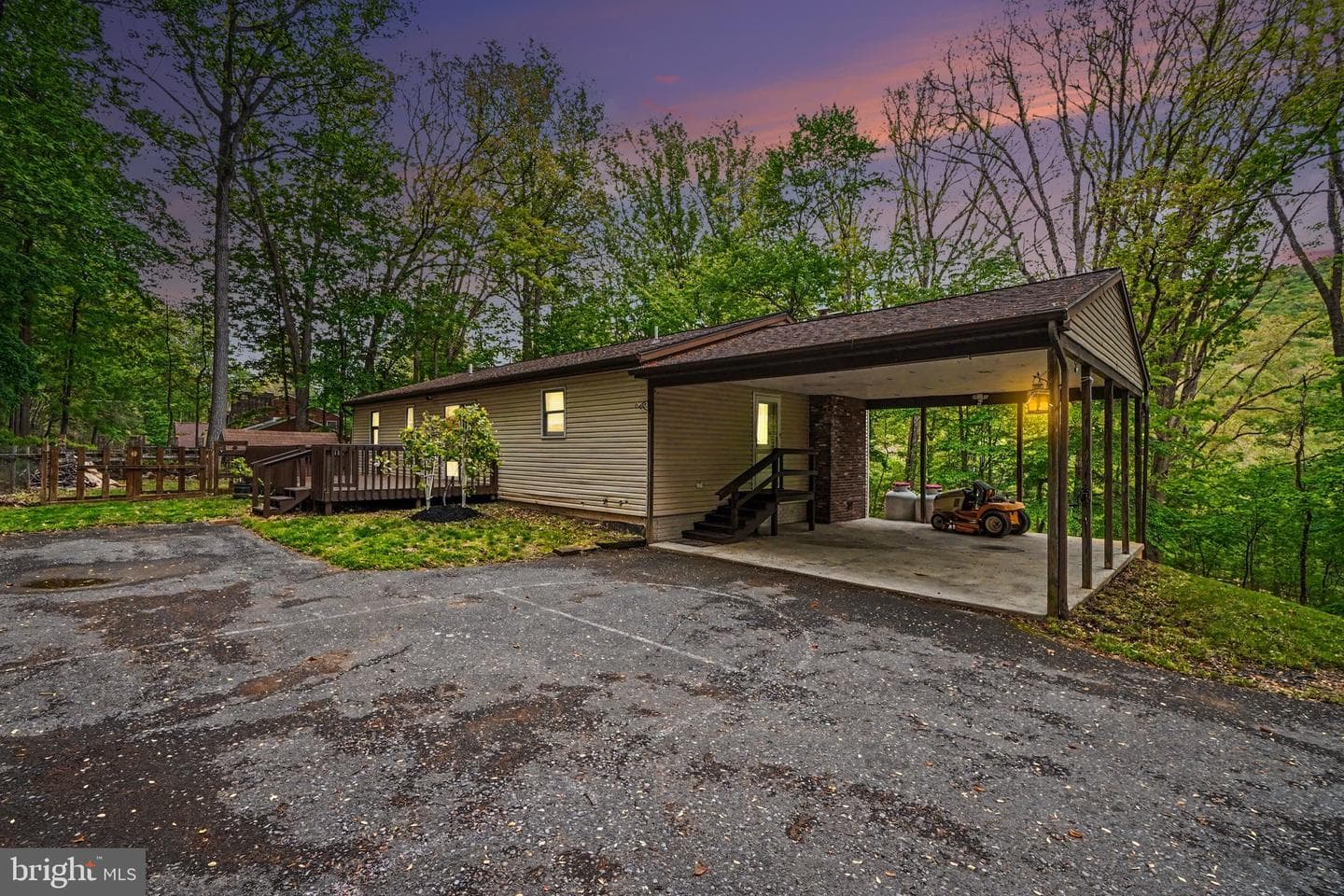 2656 Ellendale Road photo 1