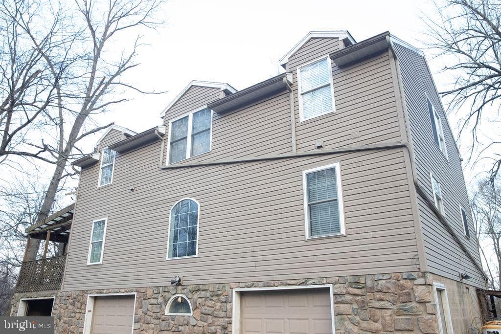 198 Valley Lane, Hummelstown