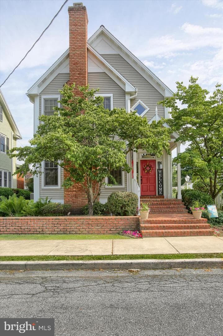 535 W High Street