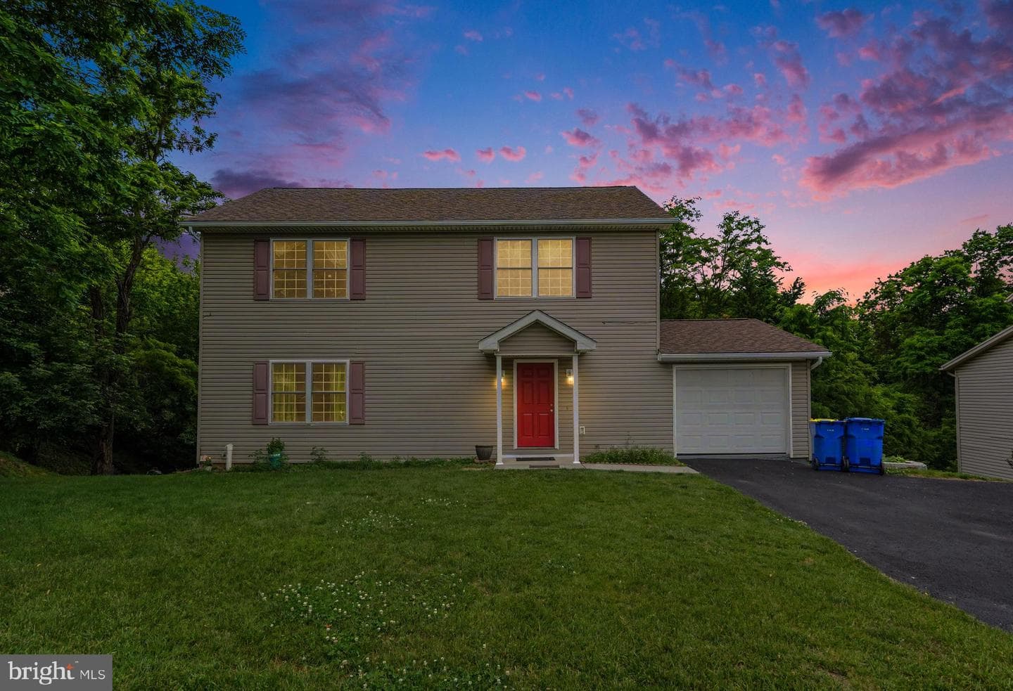 725 Lindenwood Lane
