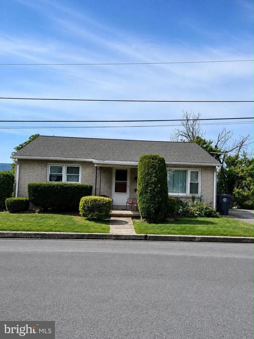 2500 S 2nd Street, Steelton