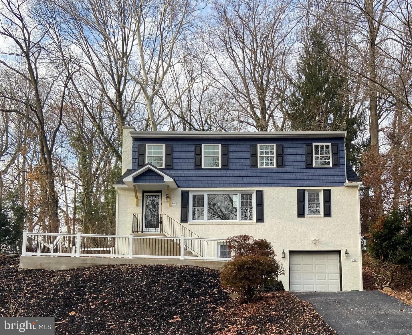 701 Hemlock Road photo 1