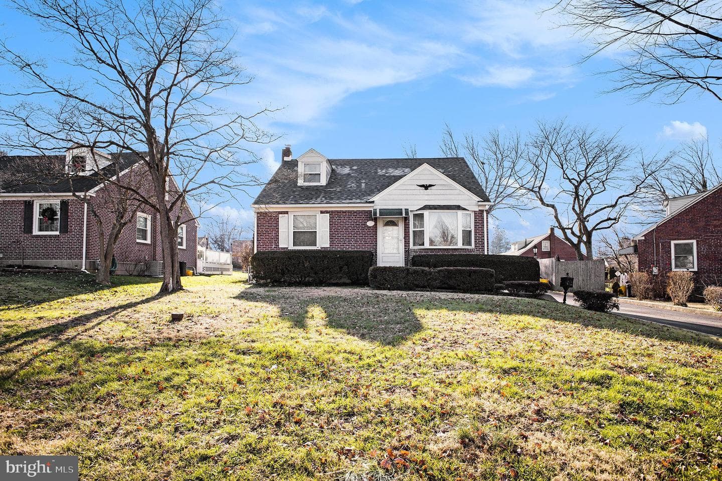 312 Pinecrest Road photo 1
