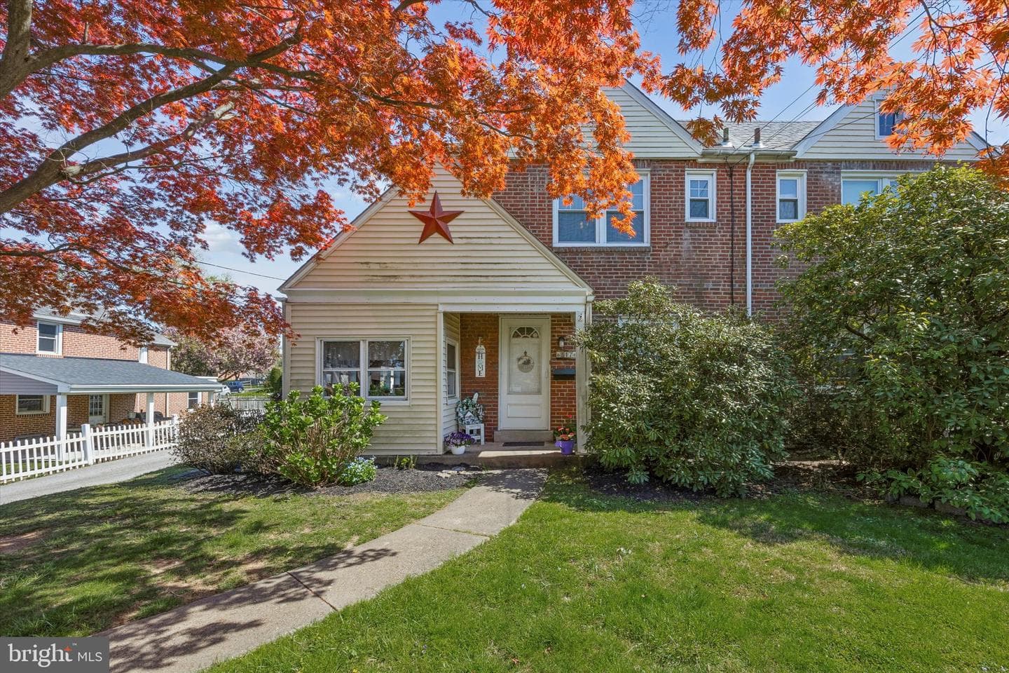 317 Lincoln Avenue photo 1