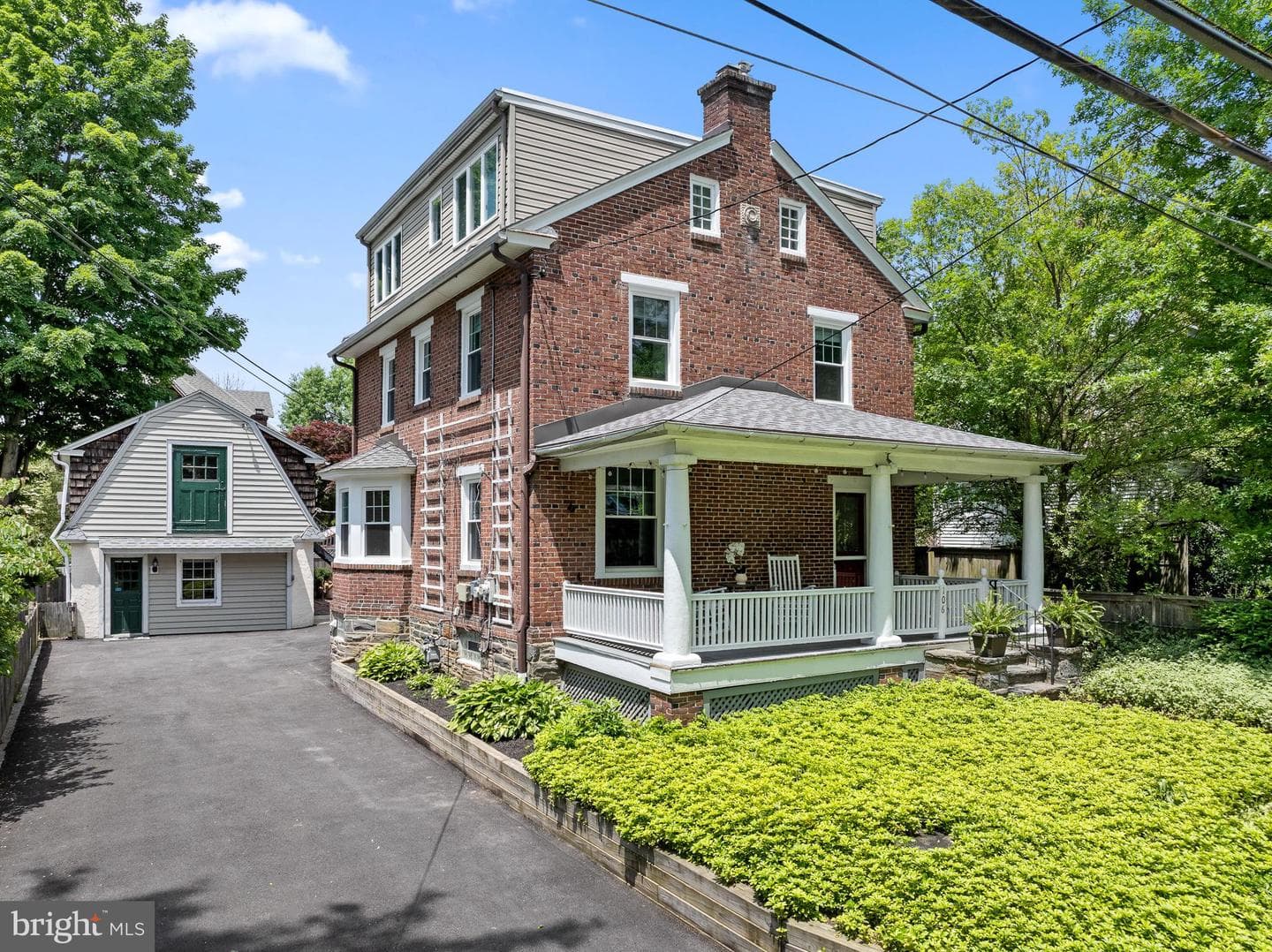 106 S Roberts Road photo 1