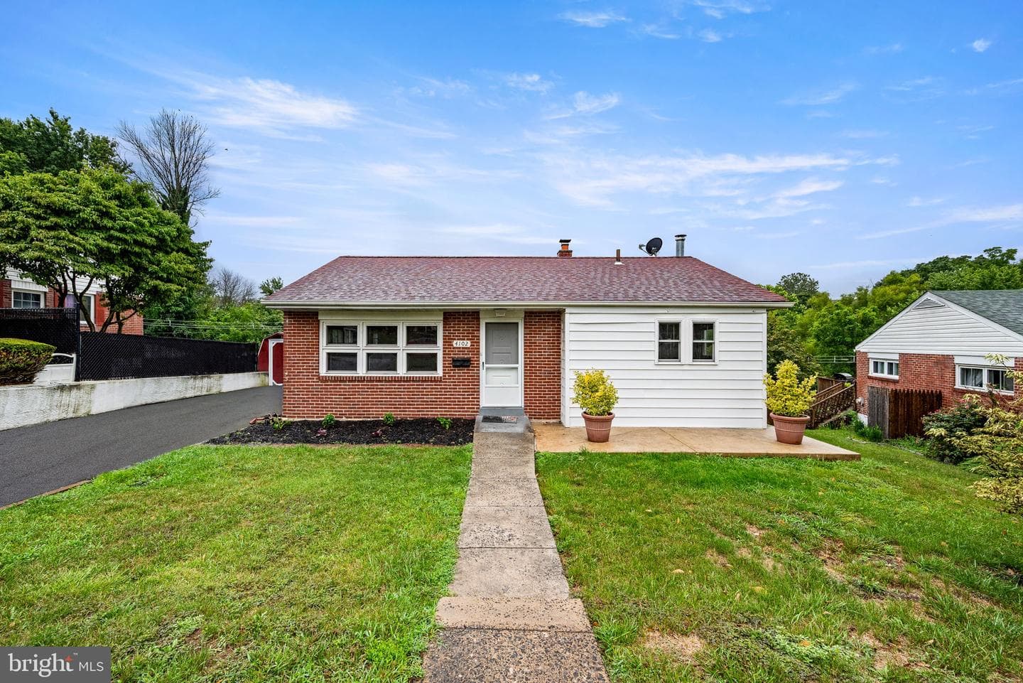 4102 S Lee Lane photo 1